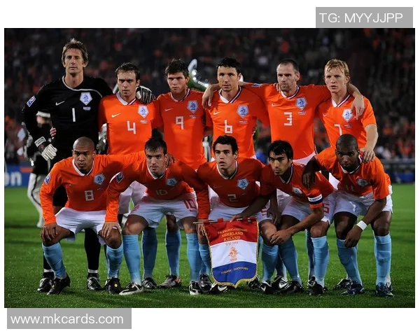 荷兰足球传奇之路:从小球场到世界舞台的明星崛起 荷兰足球传奇之路:从小球场到世界舞台的明星崛起